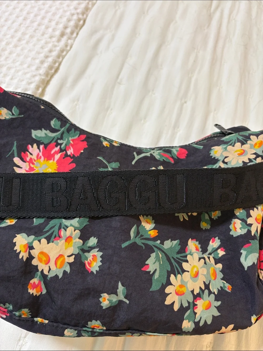 BAGGU shoulder bag